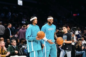 九游游戏中心-包含关键时刻俄克拉荷马雷霆伤情更新费城76人状态回暖备战NBA常规赛，集结日夏洛特黄蜂备战欧超杯瞬间刷屏的词条