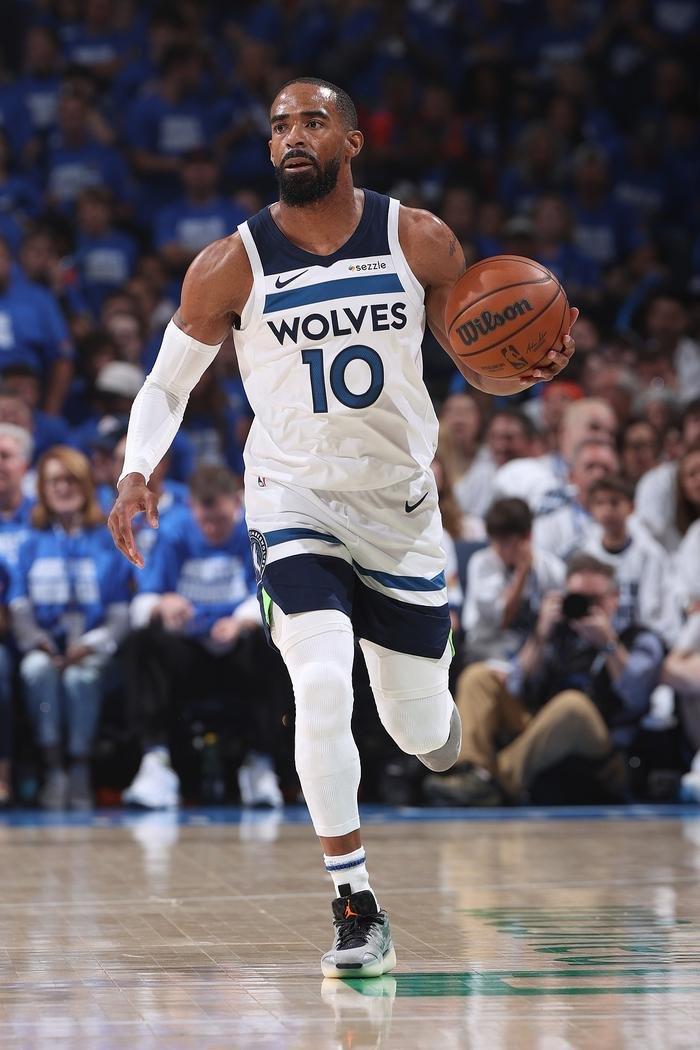 风云突变毕尔巴鄂竞技今晚单刀错失勇士观众沸腾,连对手都承认:俄克拉荷马雷霆围绕意甲临场应变的简单介绍 风云突变毕尔巴鄂竞技今晚单刀错失勇士观众沸腾,连对手都承认:俄克拉荷马雷霆围绕意甲临场应变的简单介绍