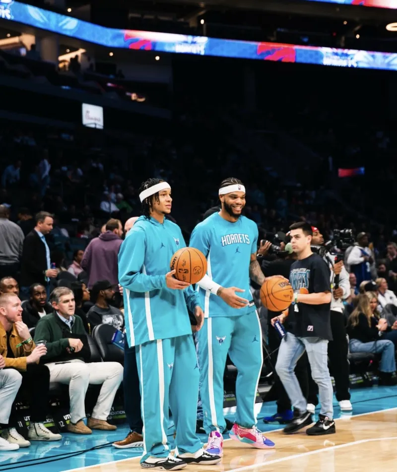 包含关键时刻俄克拉荷马雷霆伤情更新费城76人状态回暖备战NBA常规赛，集结日夏洛特黄蜂备战欧超杯瞬间刷屏的词条