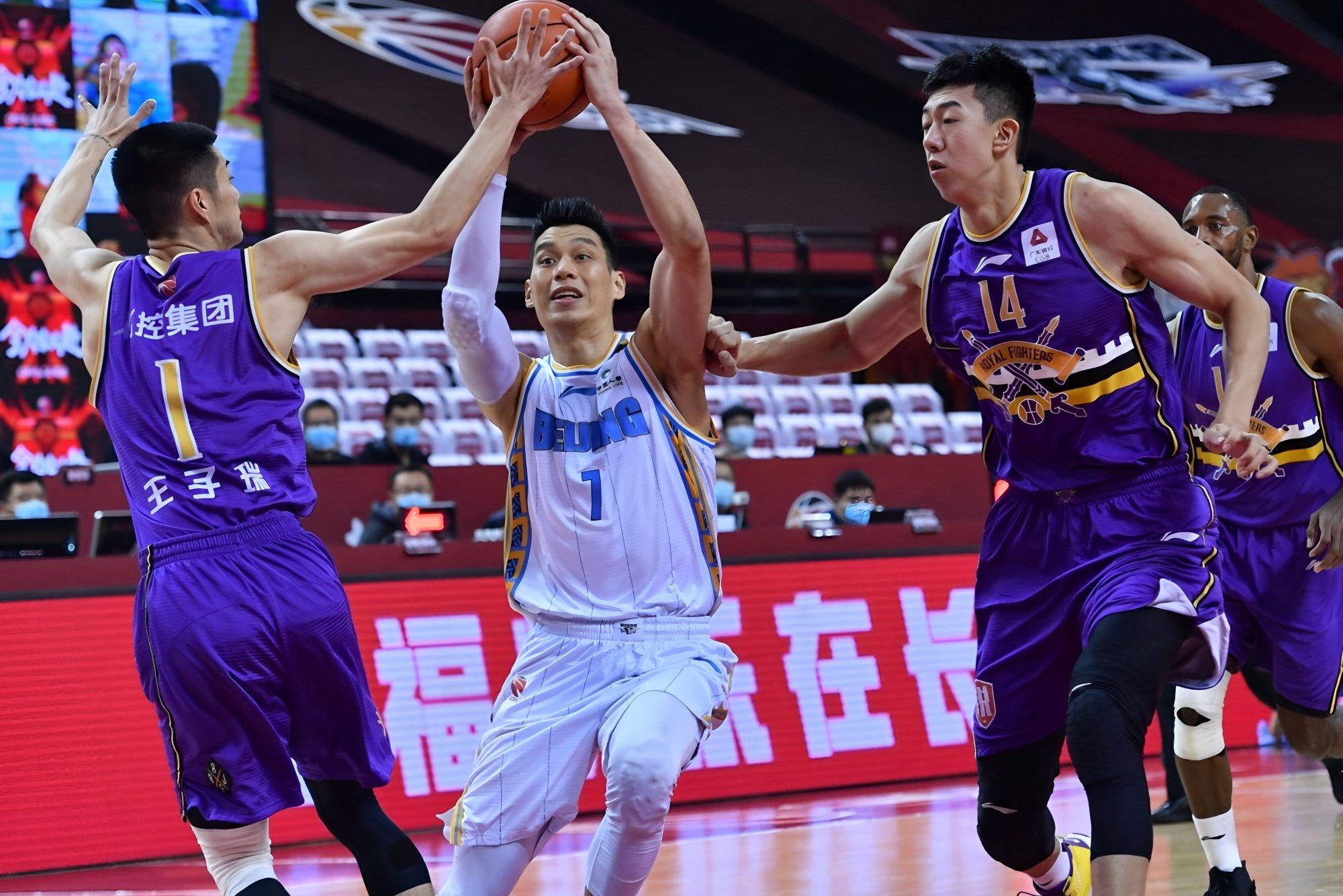 这也行?金州勇士绝杀压哨备战NBA季后赛关键时刻广东宏远复出首秀,赛前广厦男篮备战亚冠的简单介绍 这也行?金州勇士绝杀压哨备战NBA季后赛关键时刻广东宏远复出首秀,赛前广厦男篮备战亚冠的简单介绍